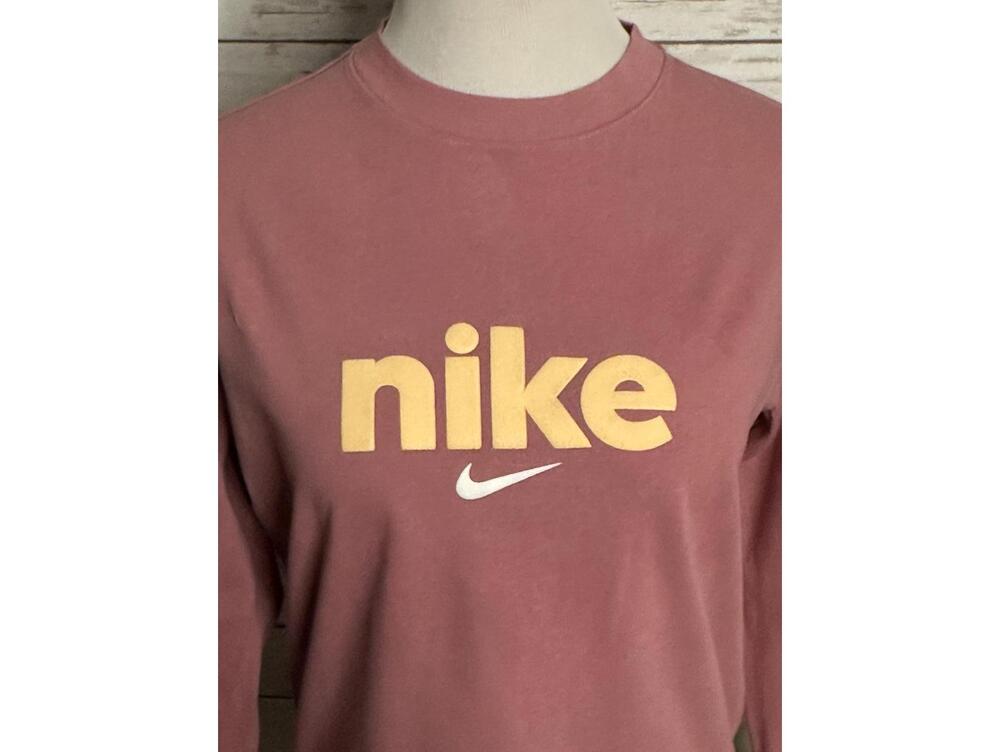 Nike activewear faded pink crewneck logo spellout long sleeve sweatshirt Size M - Picture 6 of 8